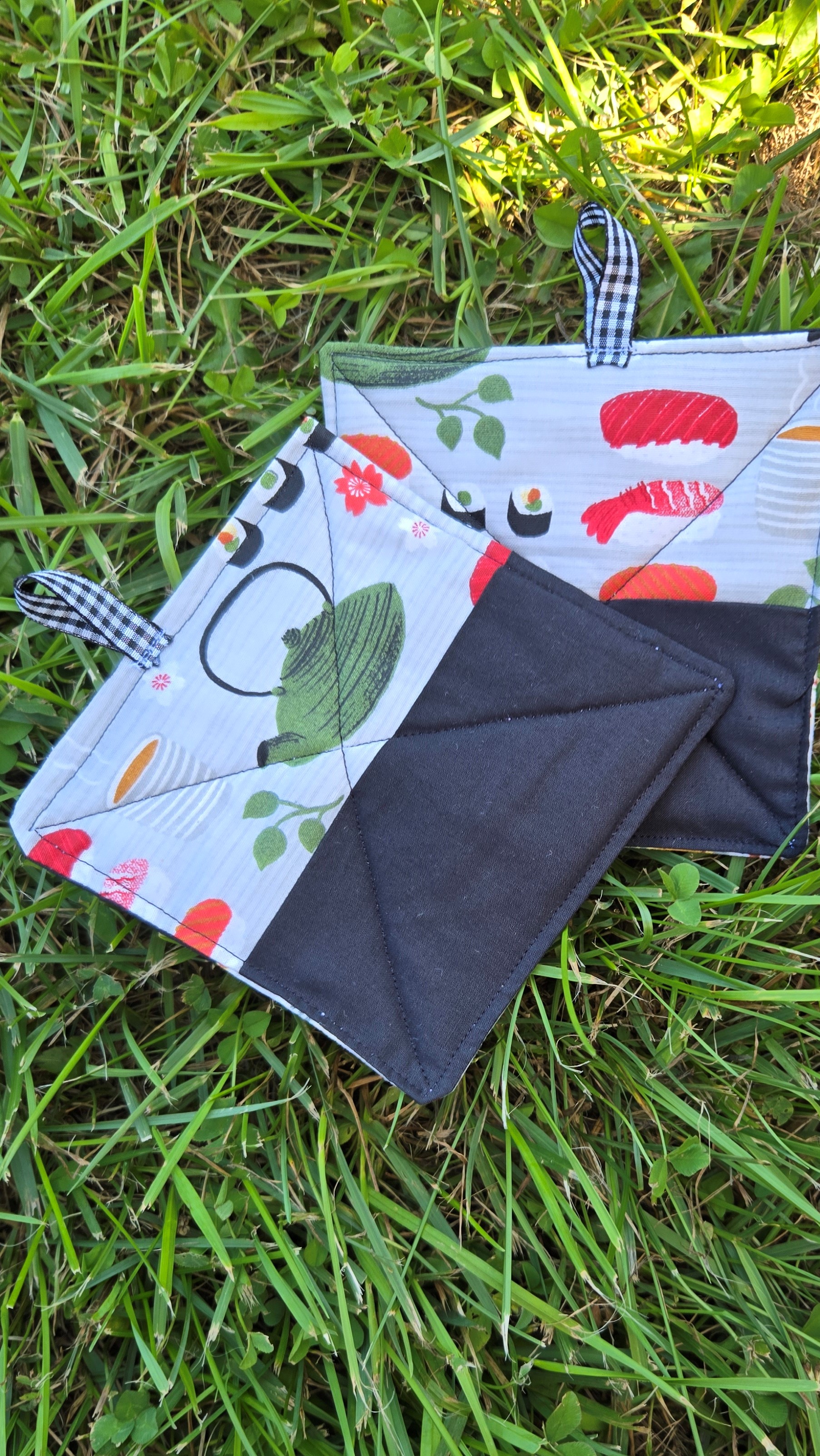 Hot Pads Set of two: Small: Tea and Sushi - Image 2