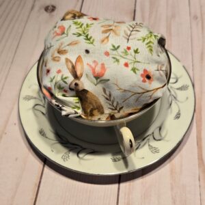Pincushions: Tea cup with Rabbits