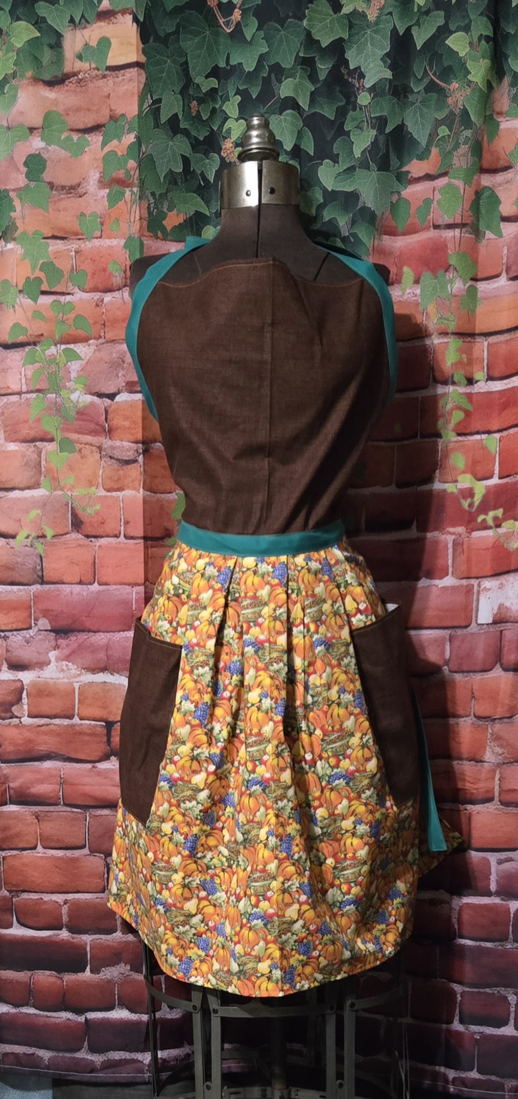 Kitchen Apron Full: Fall: Orange top with Fall Harvest skirt and two pockets