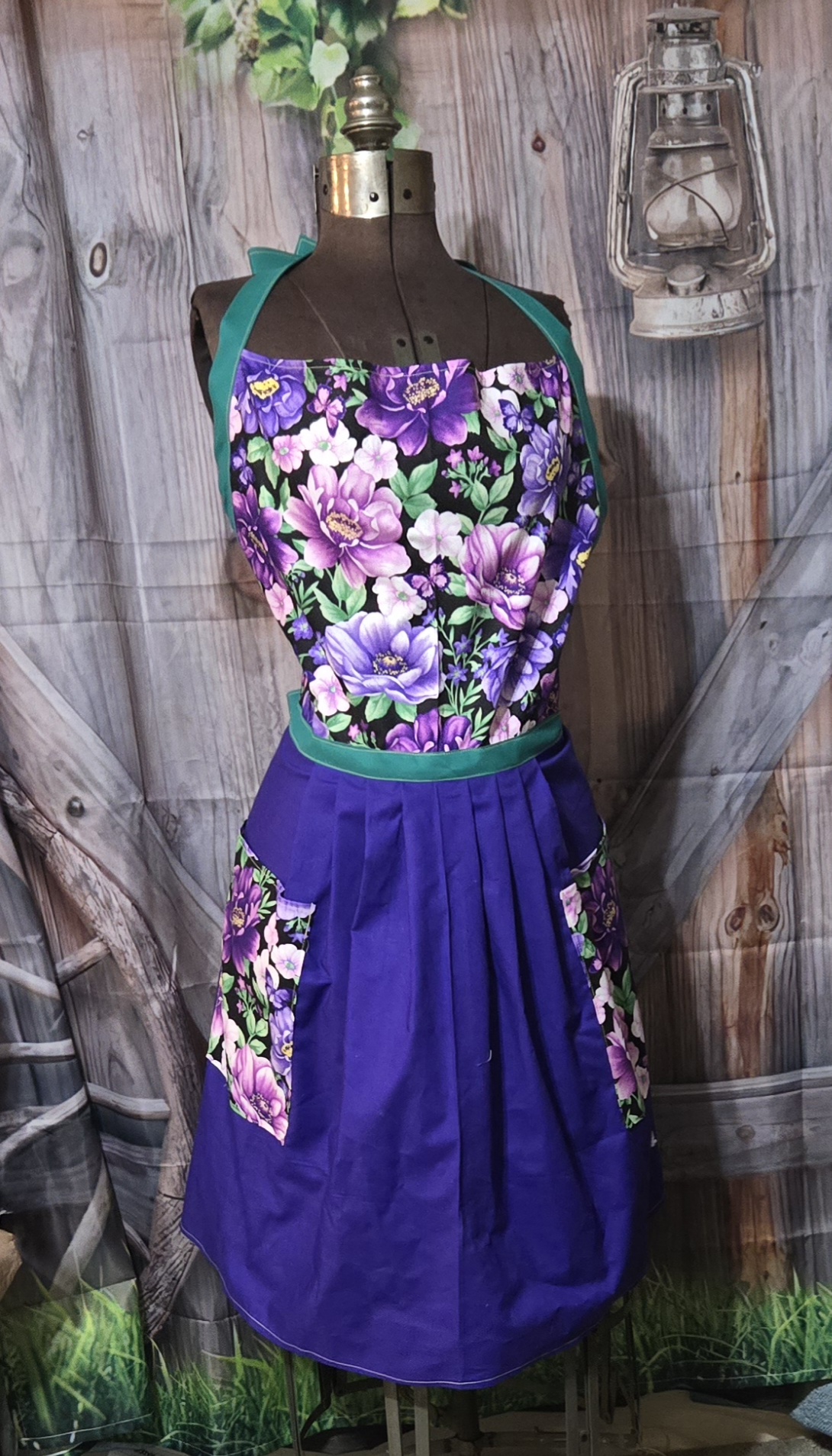Kitchen Apron Full: Flowers: Flower Print top with purple Skirt and two pockets