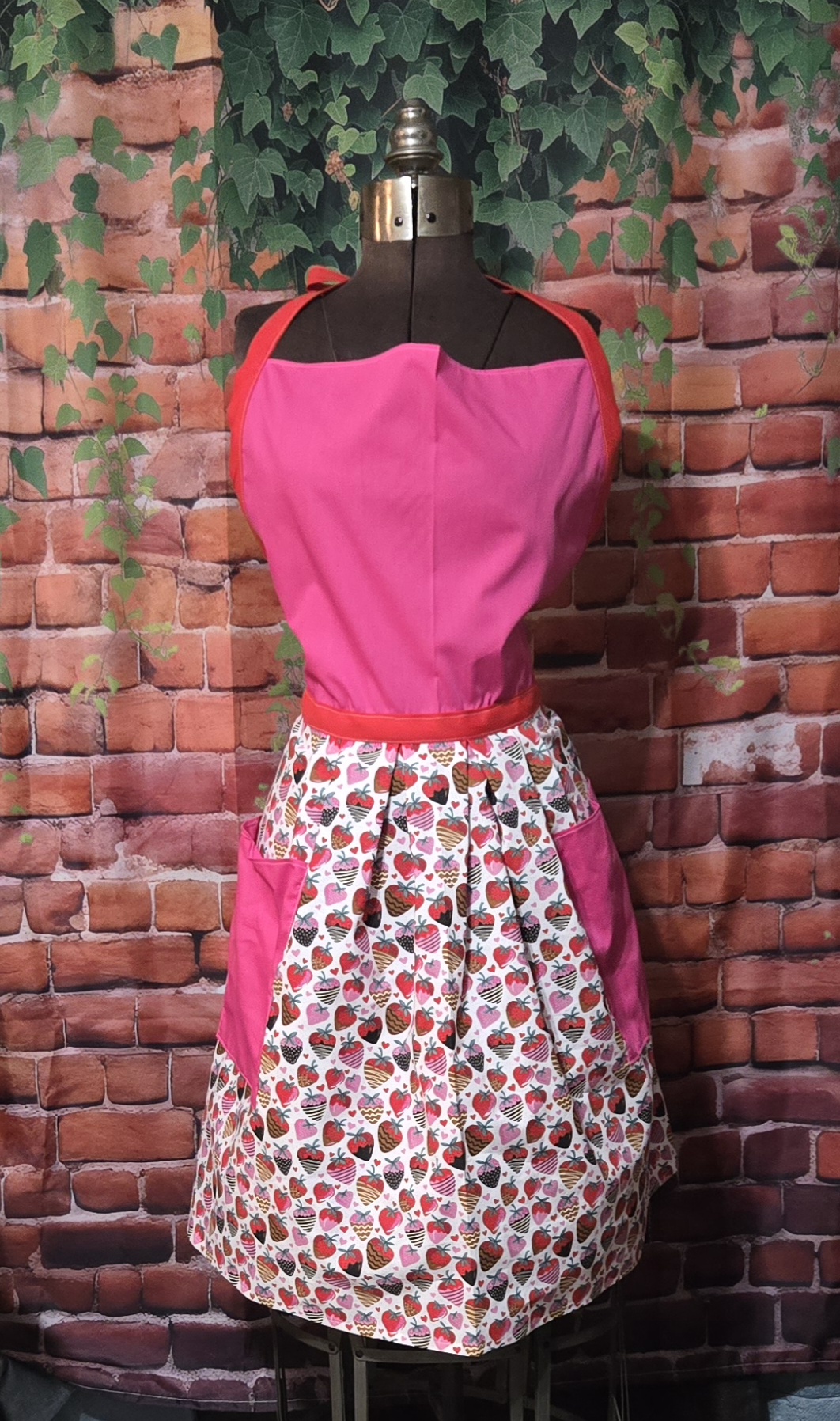 Kitchen Apron Full: Valentines: Pink top with chocolate covered strawberries print skirt and two pockets
