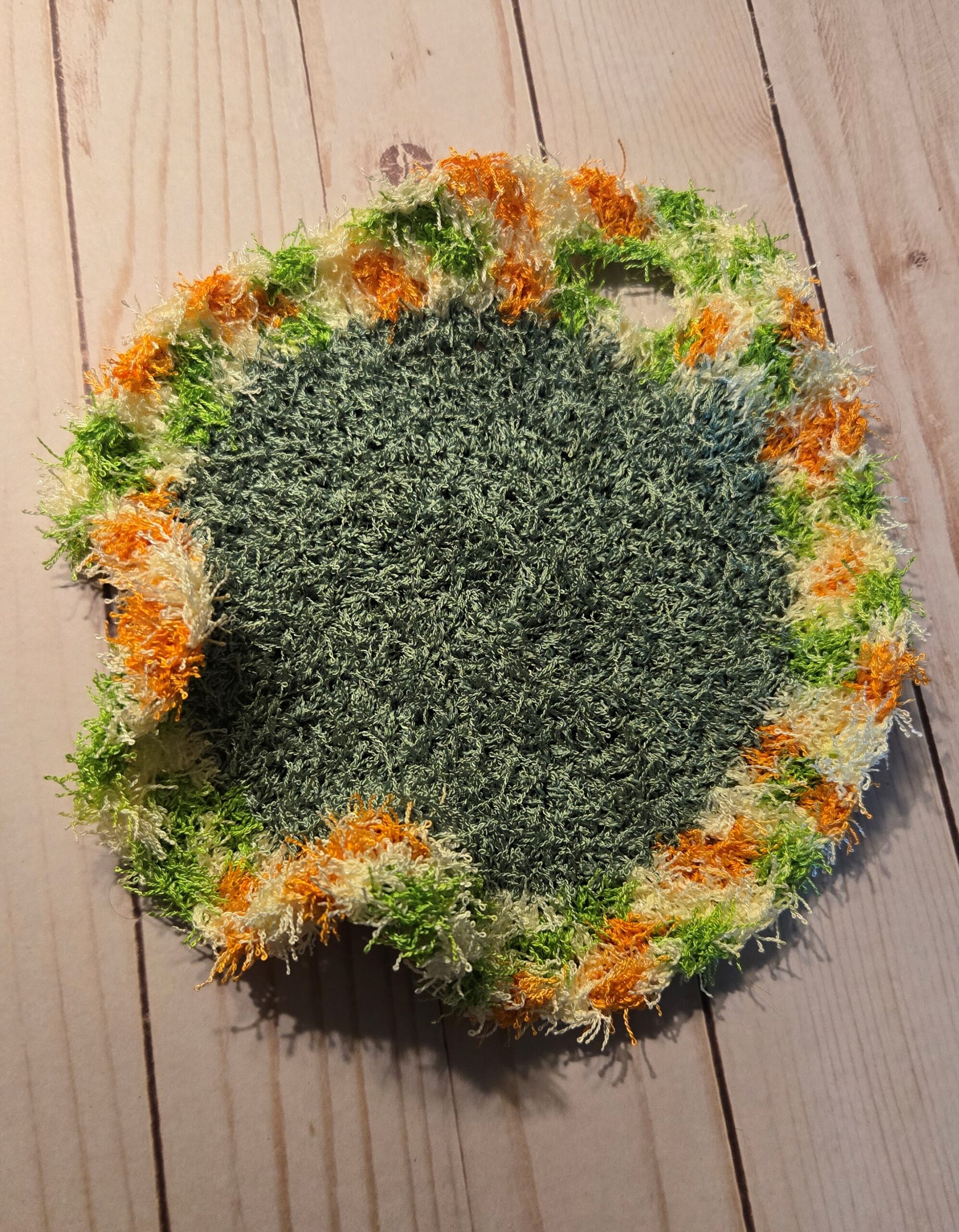 Squeaky Clean Re-Usable Scrubbies: Green with Fall Mix border