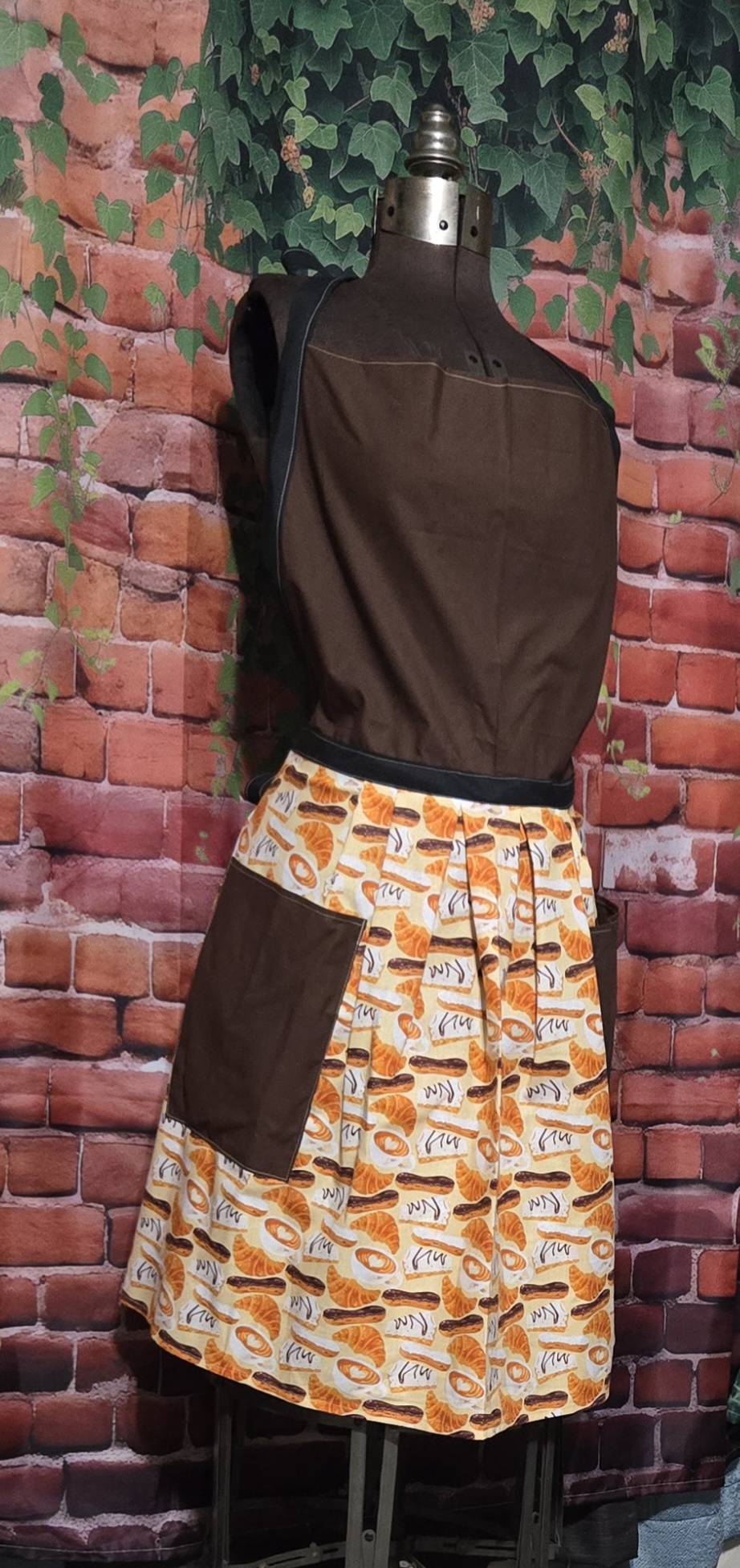 Kitchen Apron Full: Coffee Hour; Latte Brown Top, Print skirt with 2 pockets - Image 2