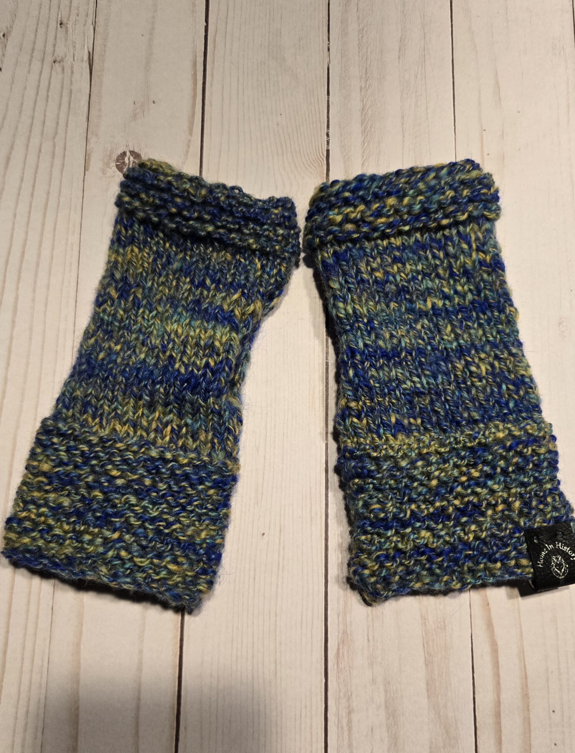 Hand Spun Wool Fingerless Mittens: Blue