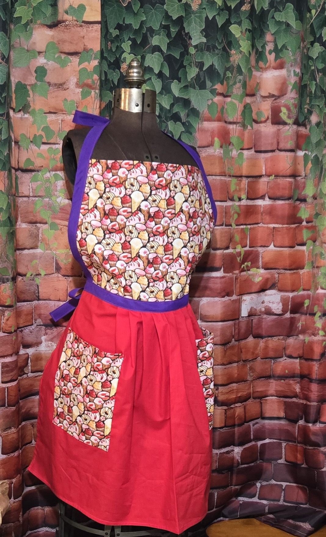 Kitchen Apron Full: Dessert A la Mode; Print Top, Red skirt with 2 pockets - Image 2