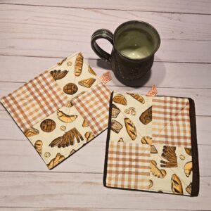 Hot Pads Set of two: Small: Bread Lover