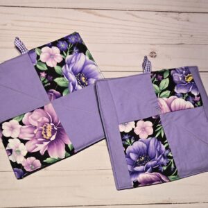 Hot Pads Set of two: Large: Flowers