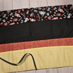 Needle Rolls: Knitting Cats, 2 Rows