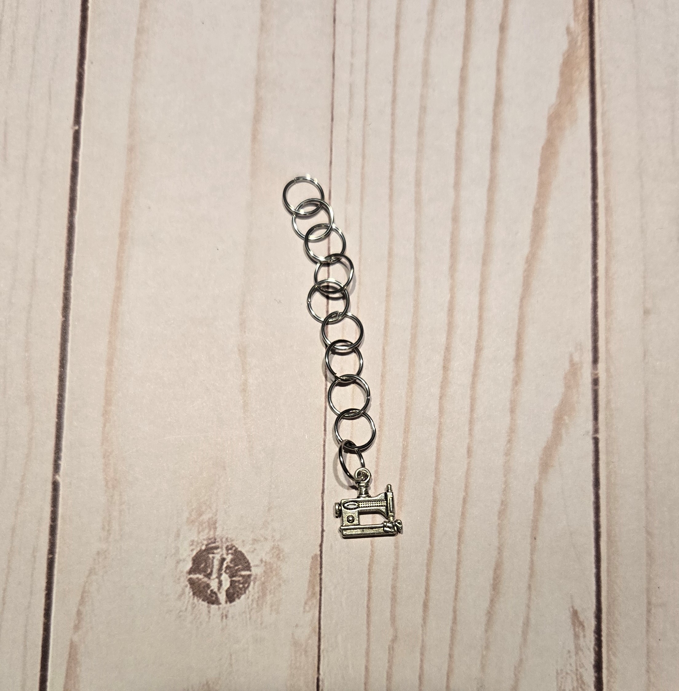 Knitting Row Counters: Sewing Machine Small