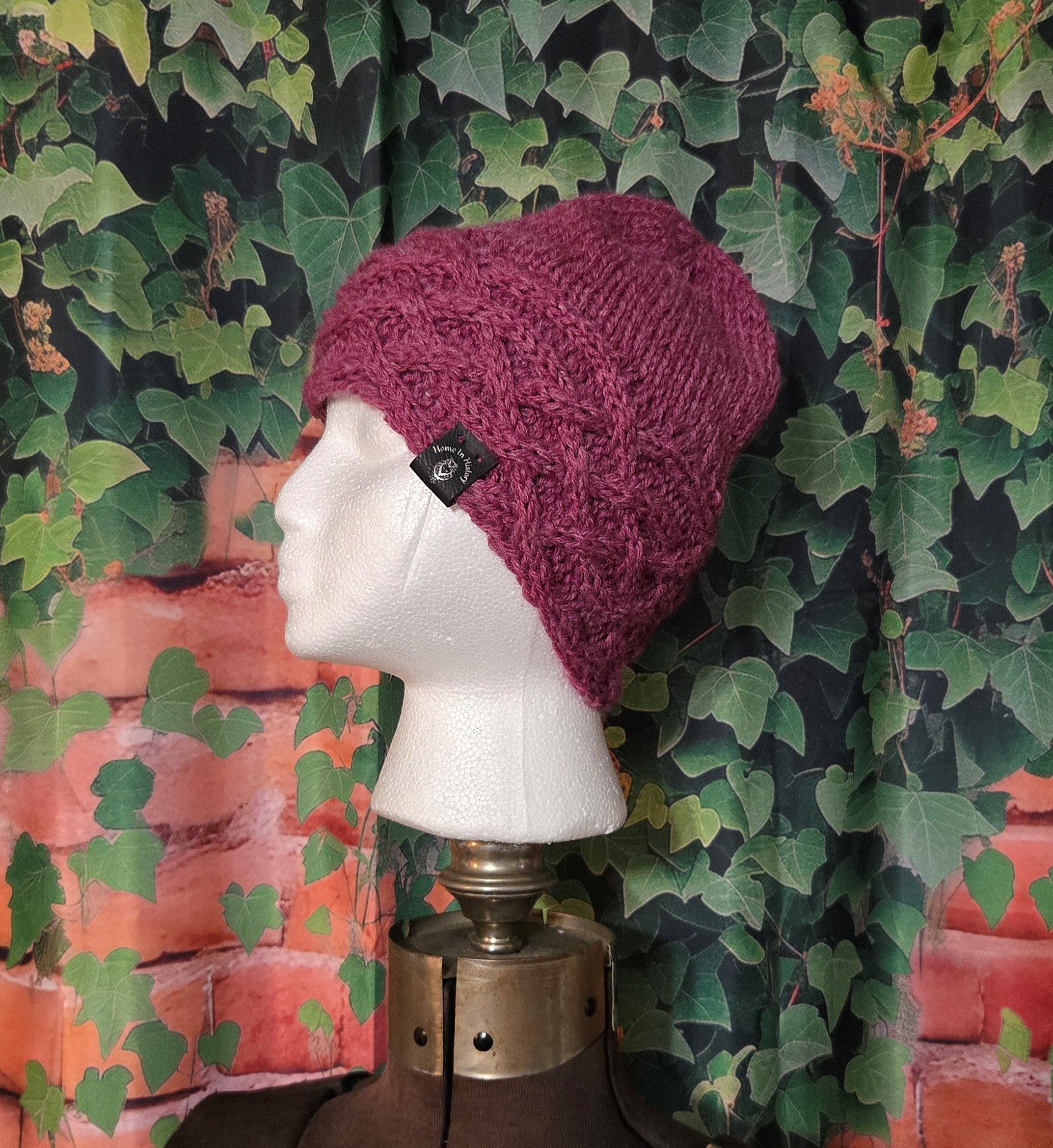 Knit Hat Celtic Knot: Lavender Pink Small-Large size