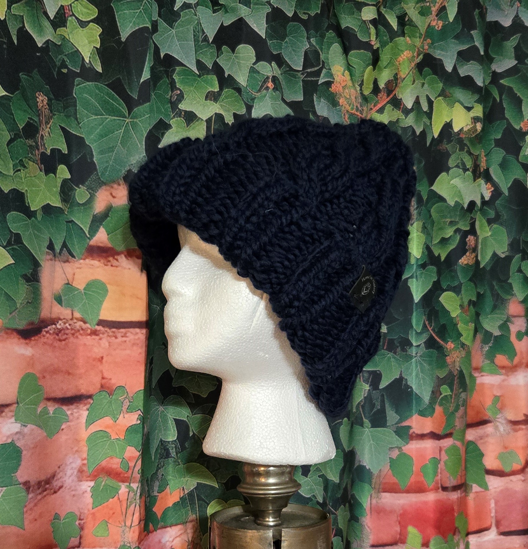 Knit Hat Basic Cables: Black medium Large - Image 2