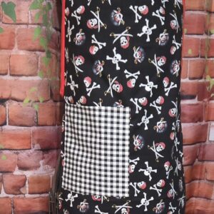 Kitchen Aprons Kids 10-16 yrs; Pirates Life, 1 plaid pocket, Red ties