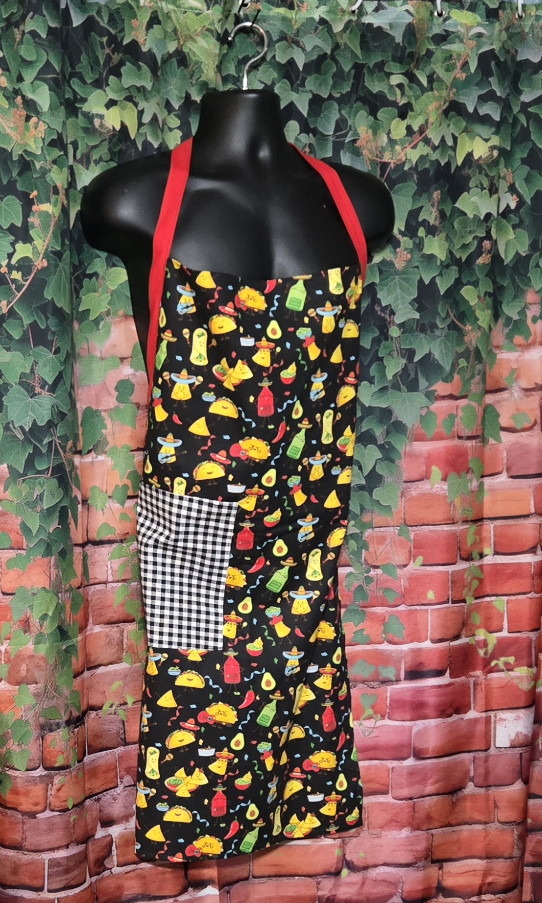 Kitchen Apron: Tacos with Black pocket and Red Straps