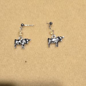 Earrings: Studs: Cow with Yellow Crystals
