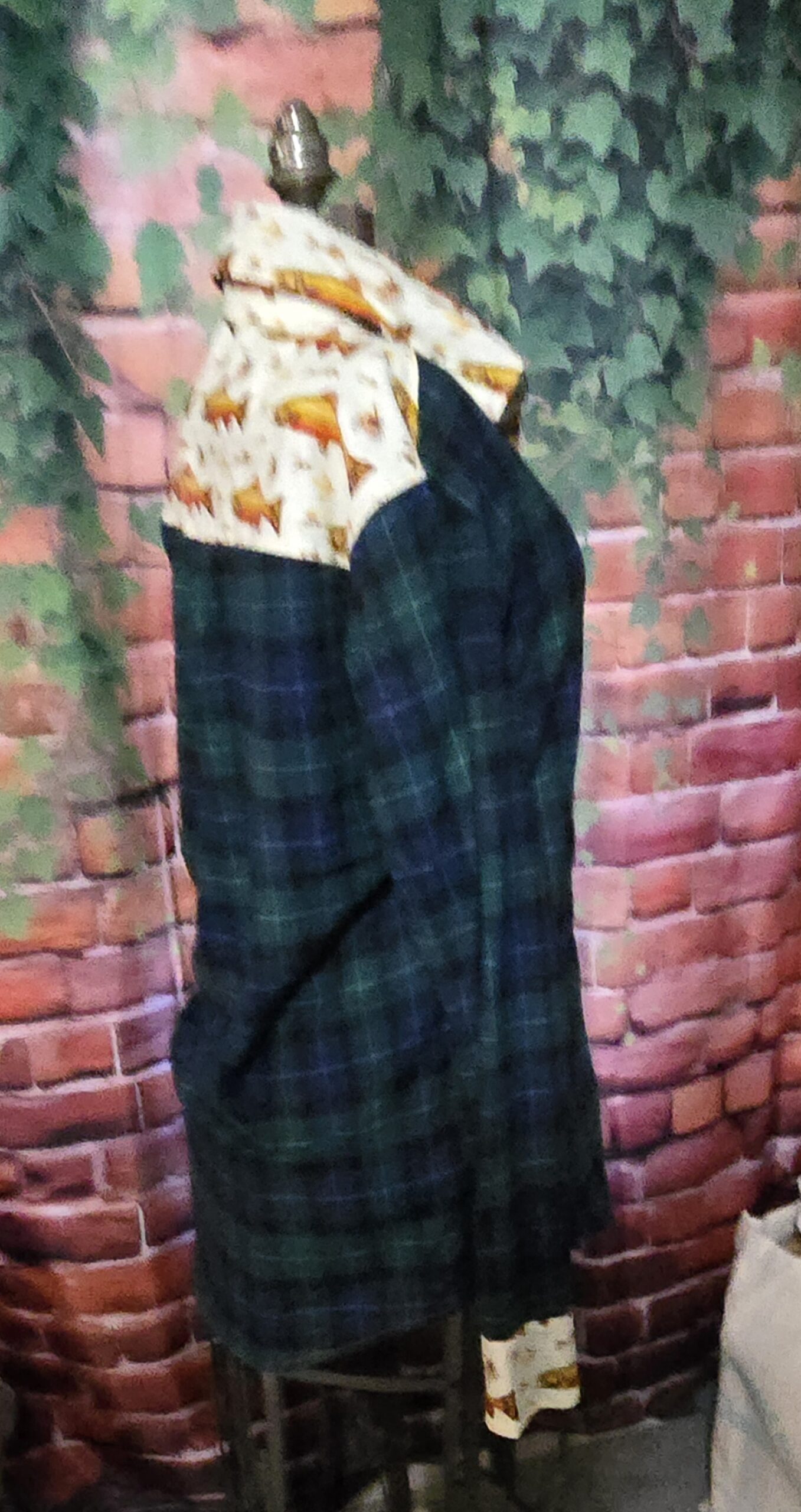 Shirts long Sleeve Flannel: Blue and Green Plaid with Salmon Cotton Print accents Women's size medium - Image 3